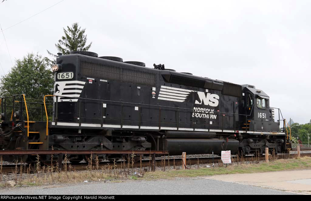 NS 1651